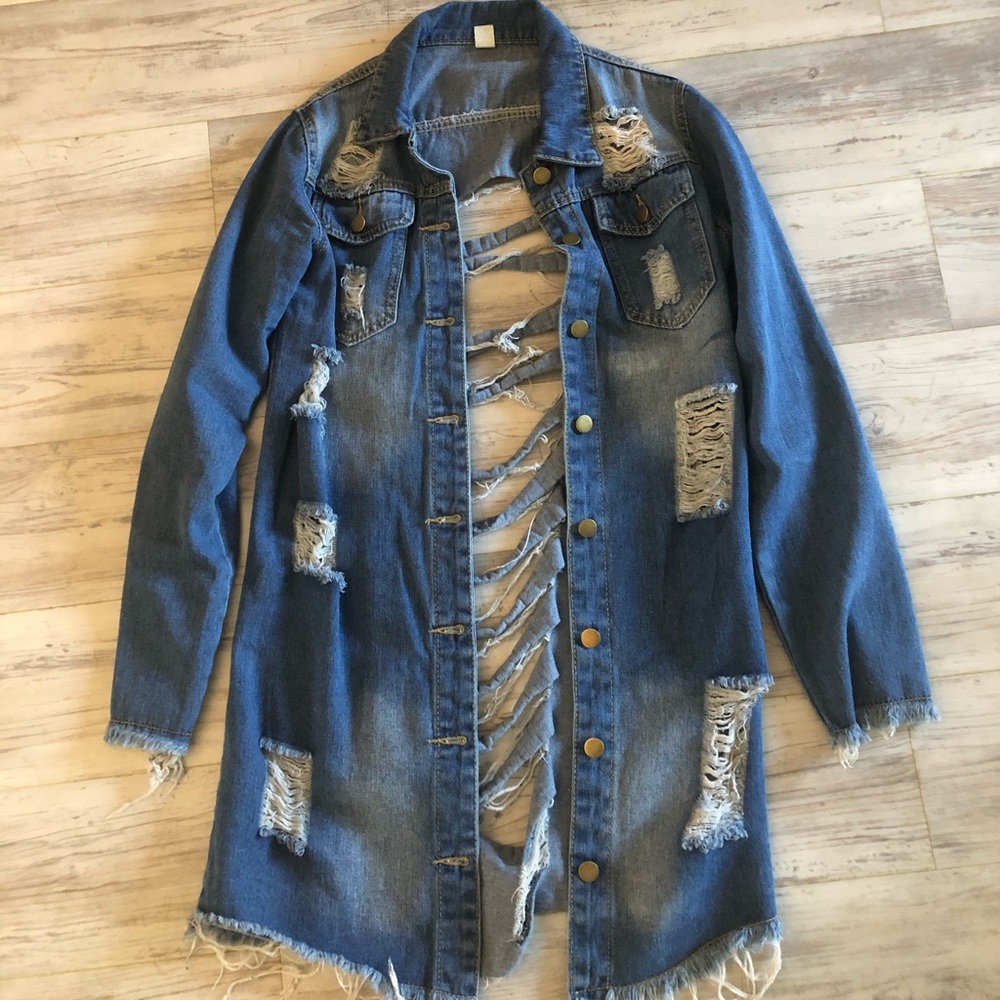 Women’s distressed jean shirt/jacket